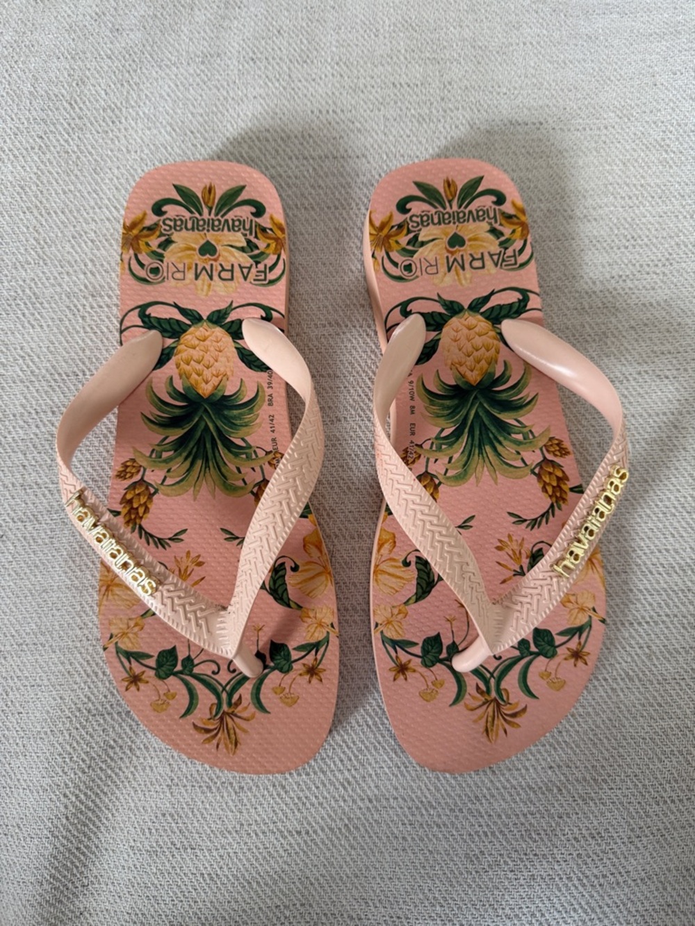 Farm Rio x Havaianas  Tropical Flip Flops size 9-10